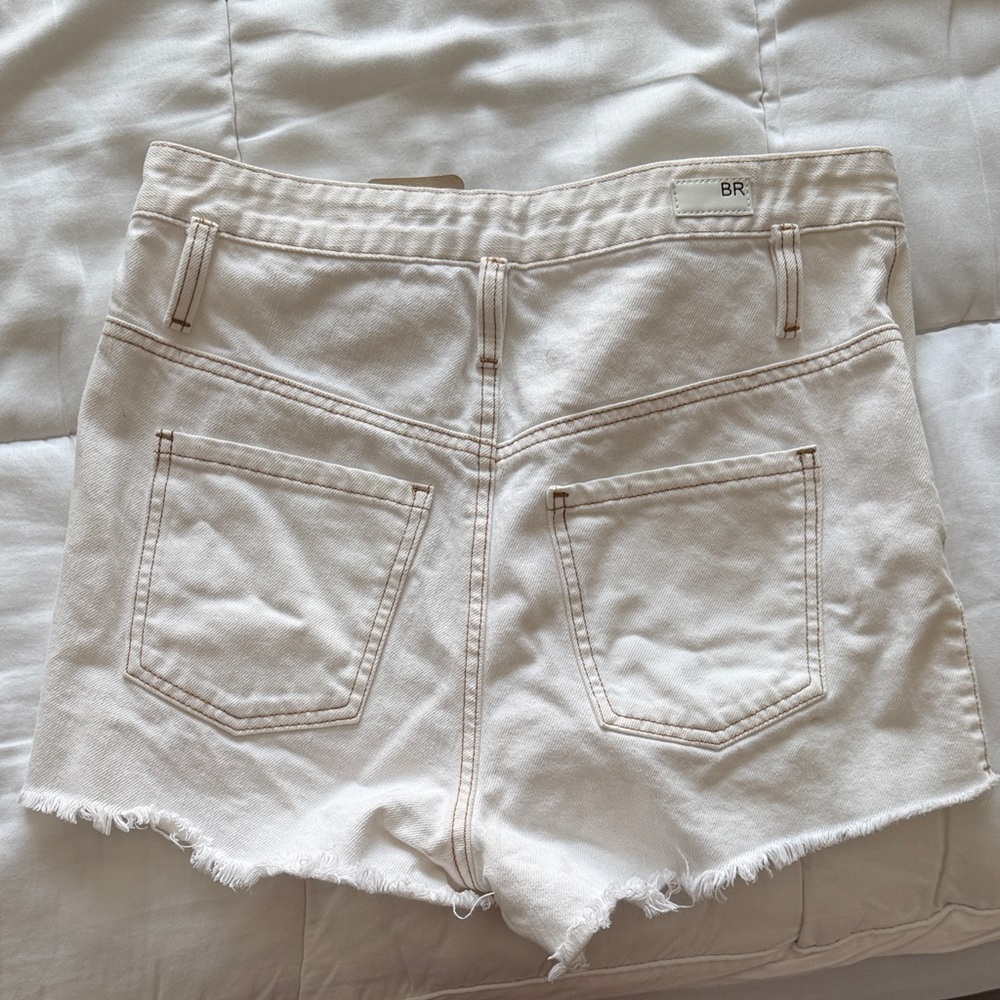 Women’s Cream Frayed Hem Denim Shorts - Picture 3 of 3